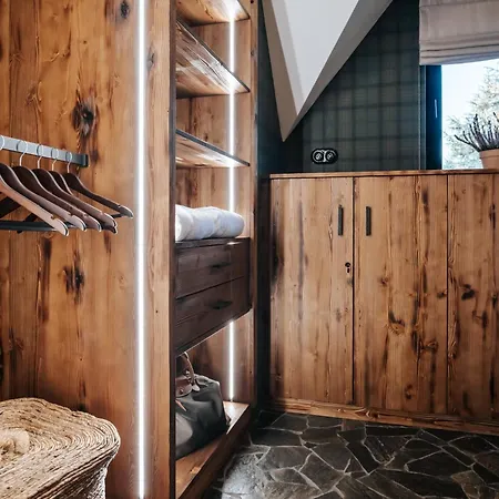 Willa Swiss Na Wyłączność - Jacuzzi, Sauna, Bilard *